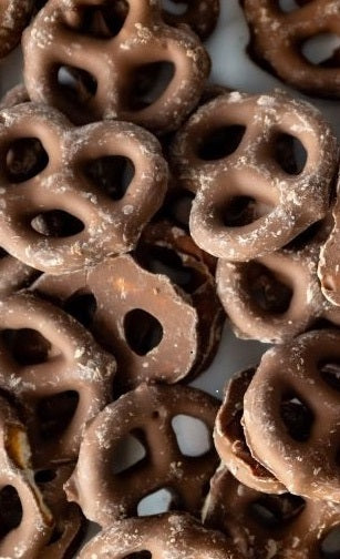 chocolate pretzels pic